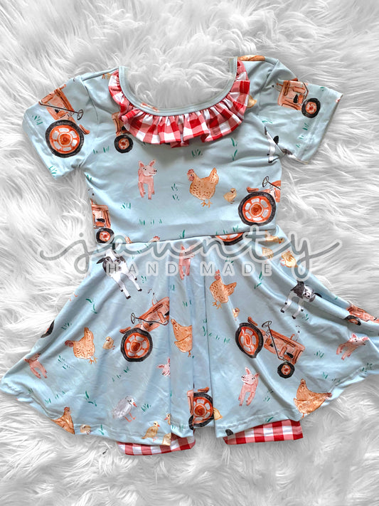 6T farm cartwheel w/ ruffle collar RTS